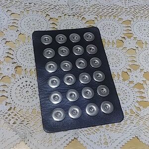 Snap Button Display,  Snap Jewelry Display - Snap Chunks Holder
